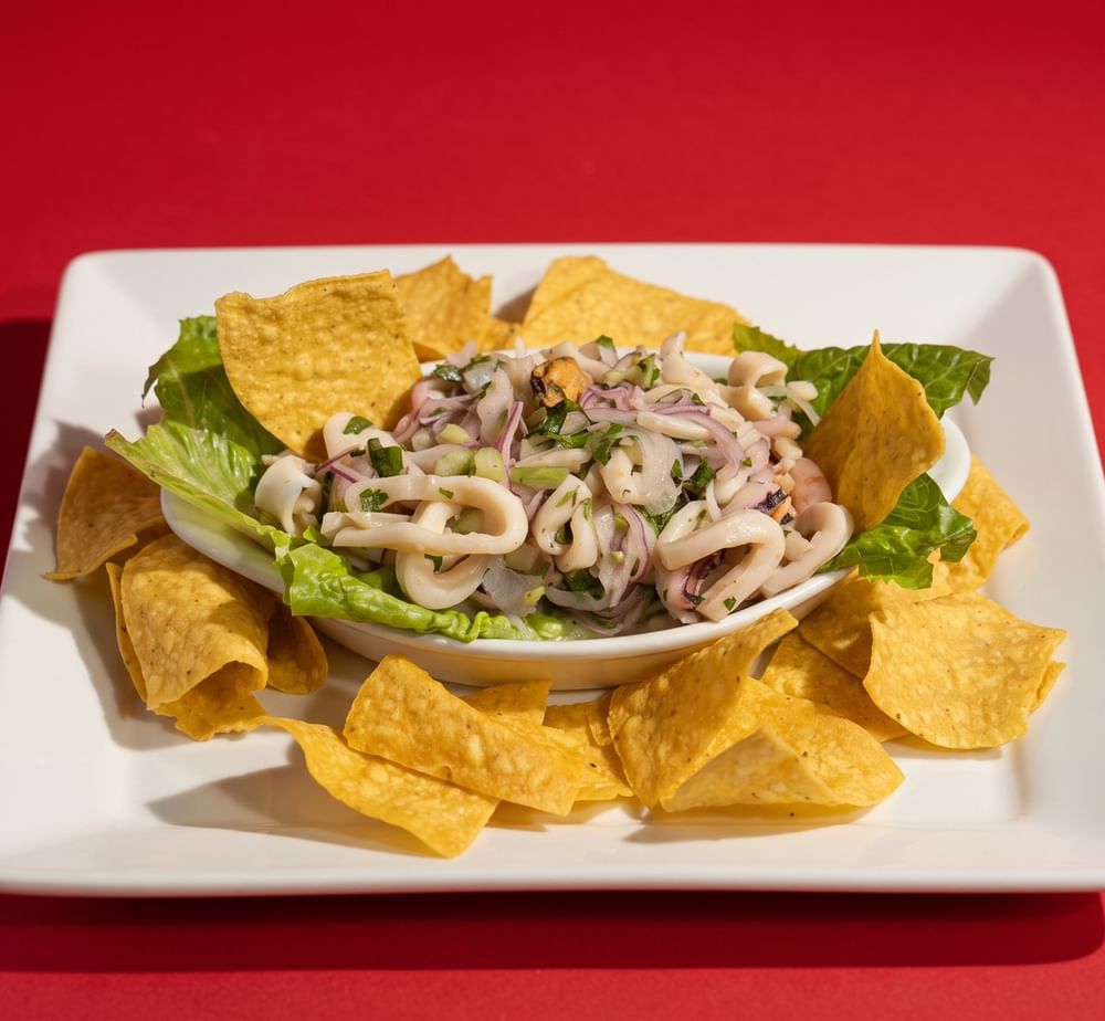 Ceviche Mixto con Clamato