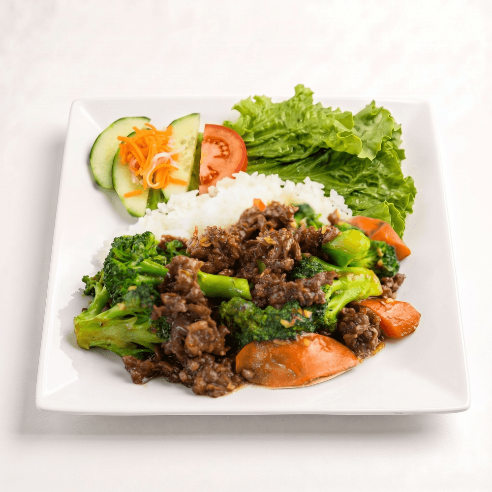61. Beef and Broccoli on Rice Plate