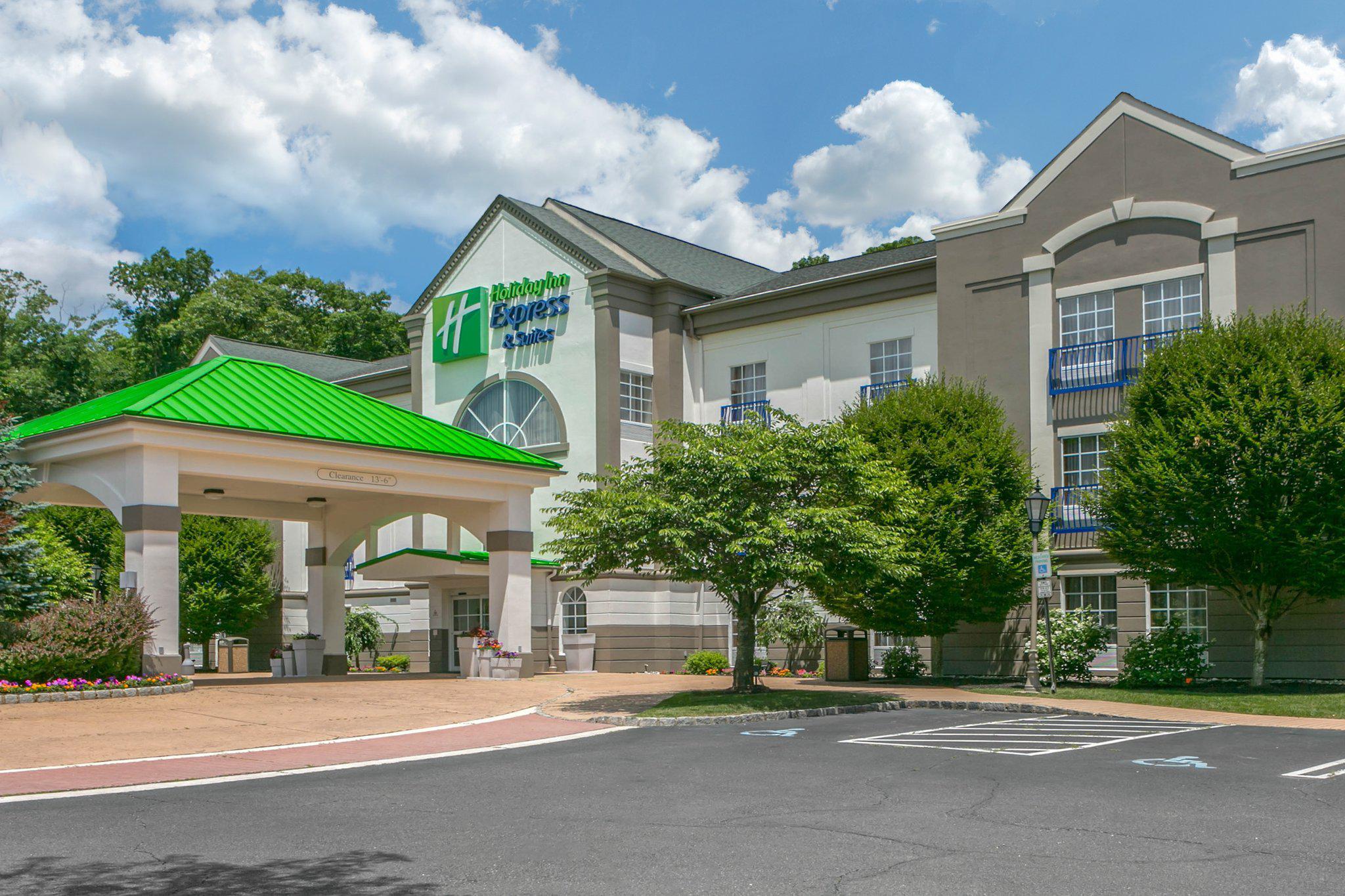 Holiday Inn Express & Suites Mount Arlington-Rockaway Area Photo