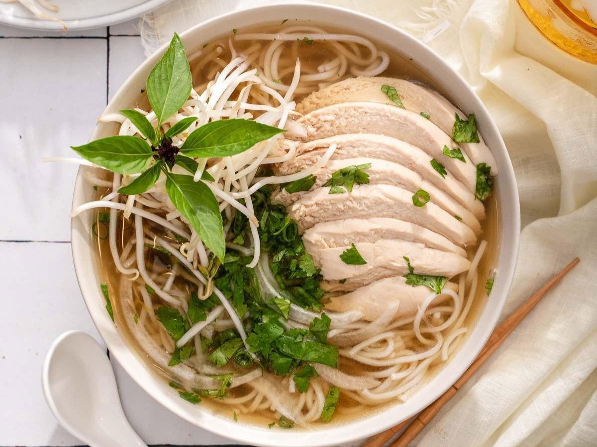 P5. Chicken Pho