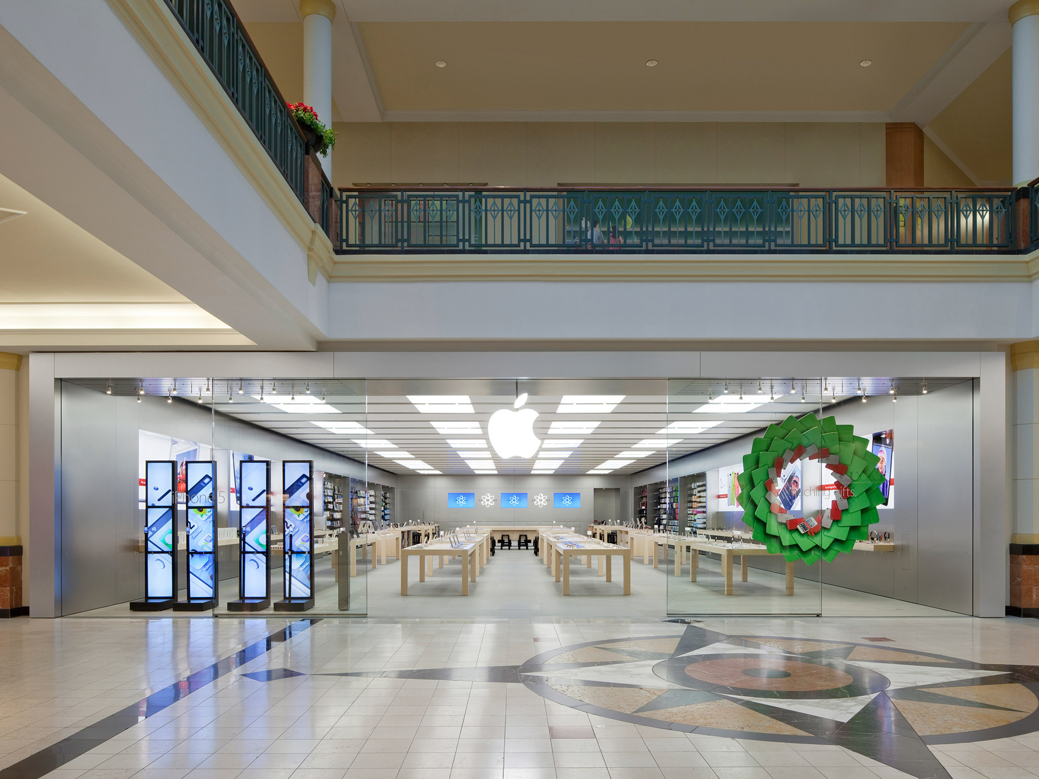 Apple King of Prussia Photo