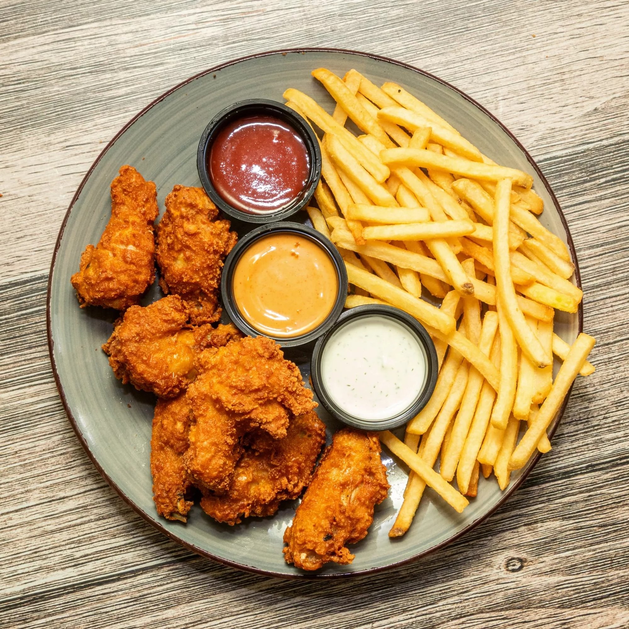 5. Hot Wings 6 Pcs Meal