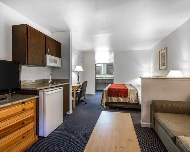 Images Comfort Inn & Suites Sequoia Kings Canyon