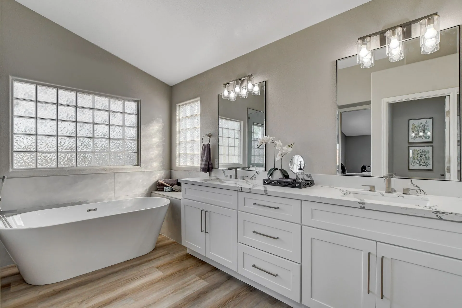 Custom Bathroom Cabinets