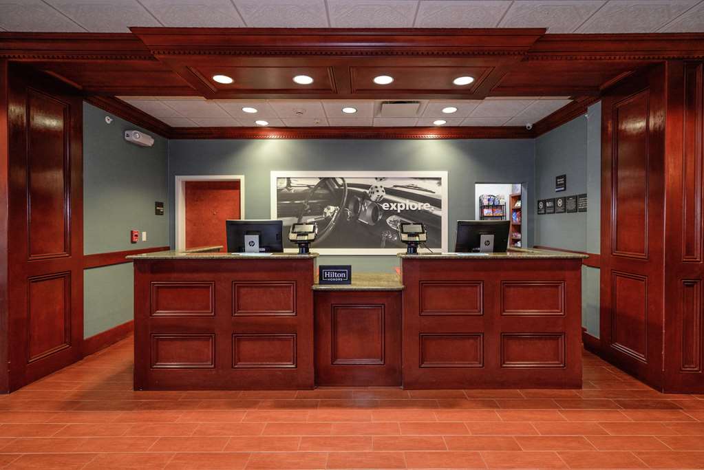 Hampton Inn & Suites Detroit/Chesterfield Township Image