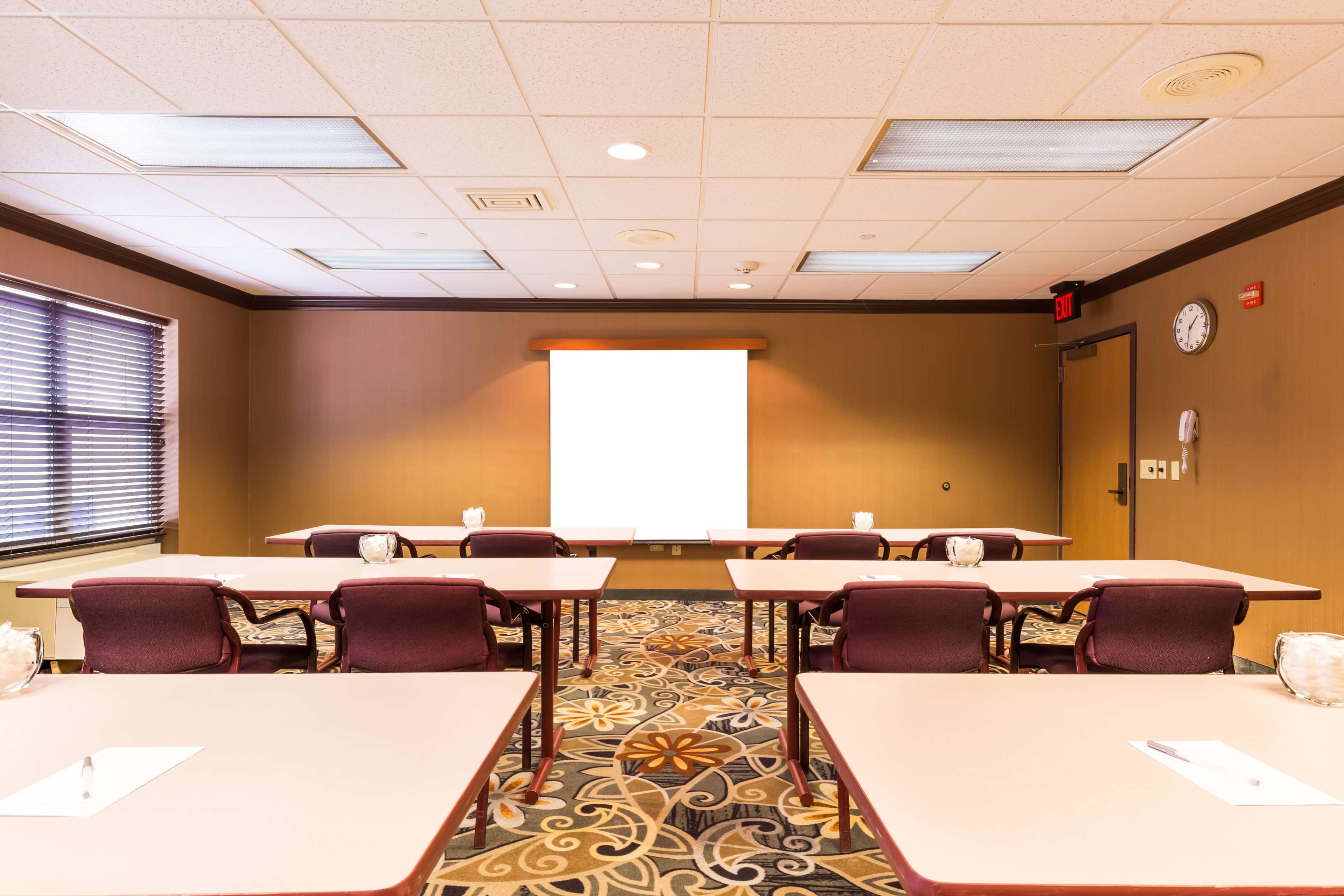 Hampton Inn & Suites Chicago/Hoffman Estates Photo