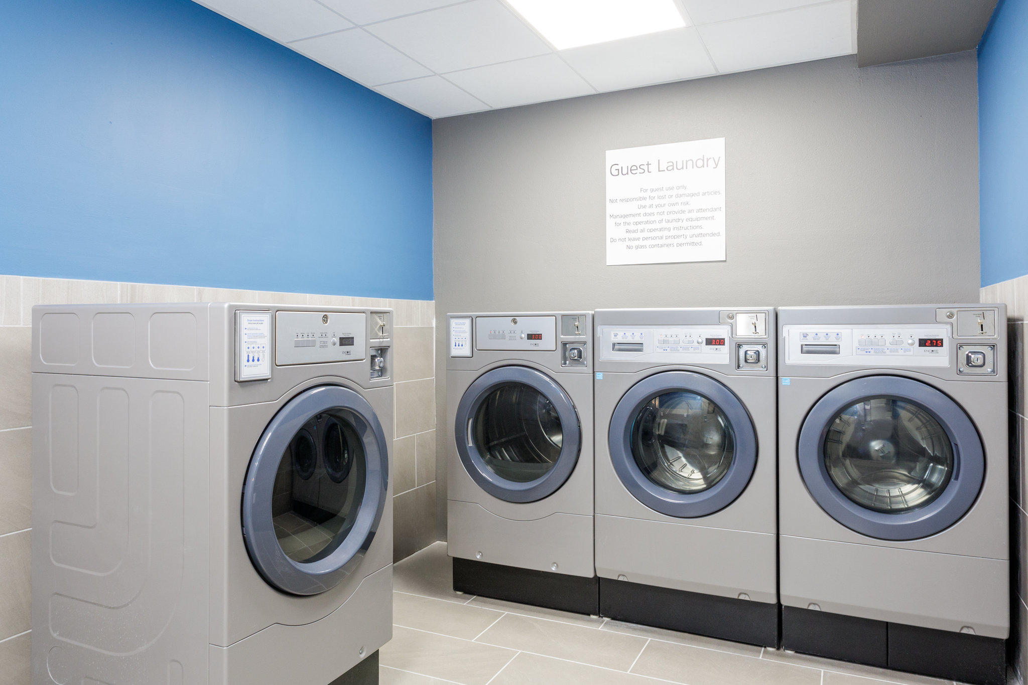 Holiday Inn Express & Suites Tampa Stadium - Airport Area by IHG Image