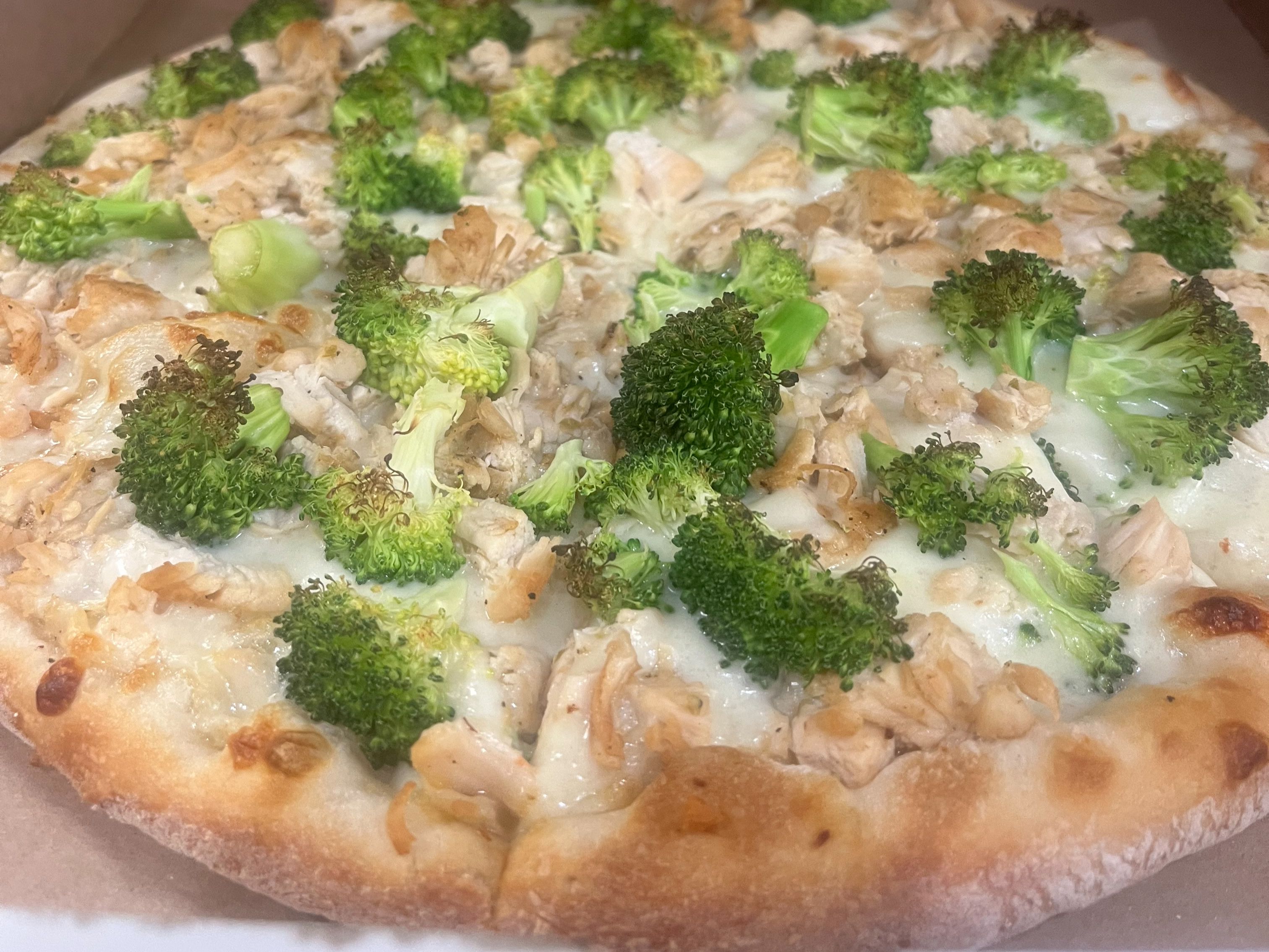 Chicken, Broccoli, Alfredo Pizza