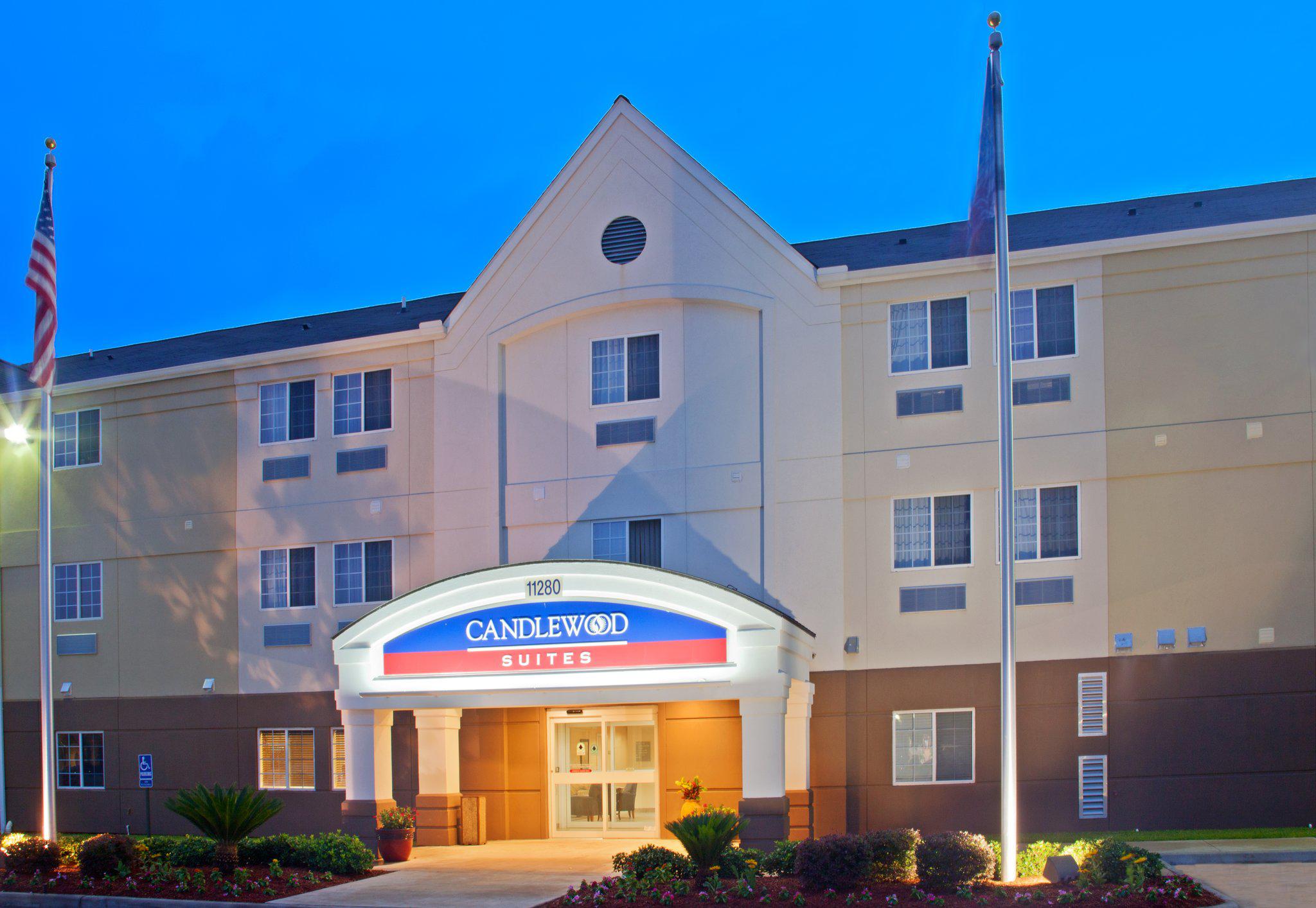 Candlewood Suites Houston Westchase - Westheimer Photo