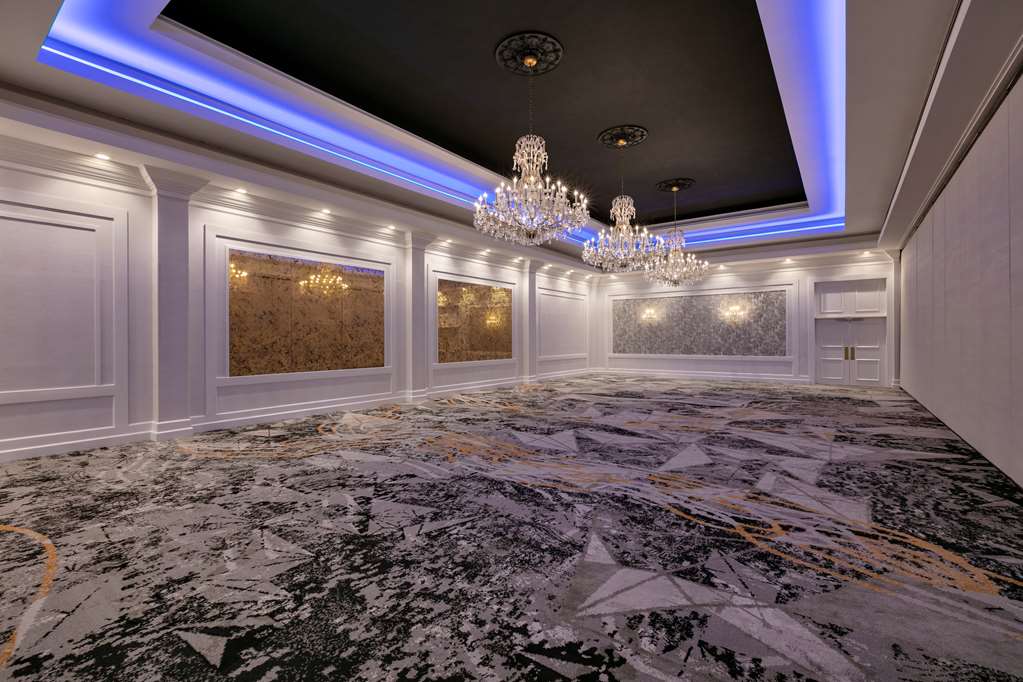 DoubleTree by Hilton Canton Downtown Image