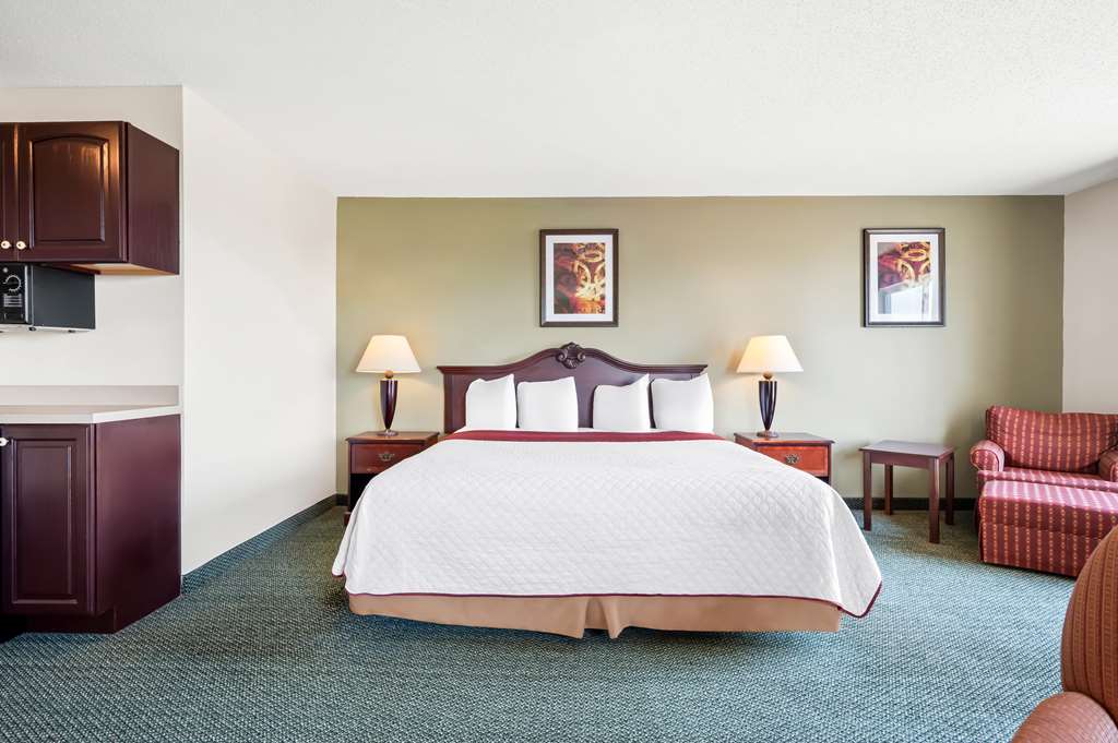 Best Western Annawan Inn Image