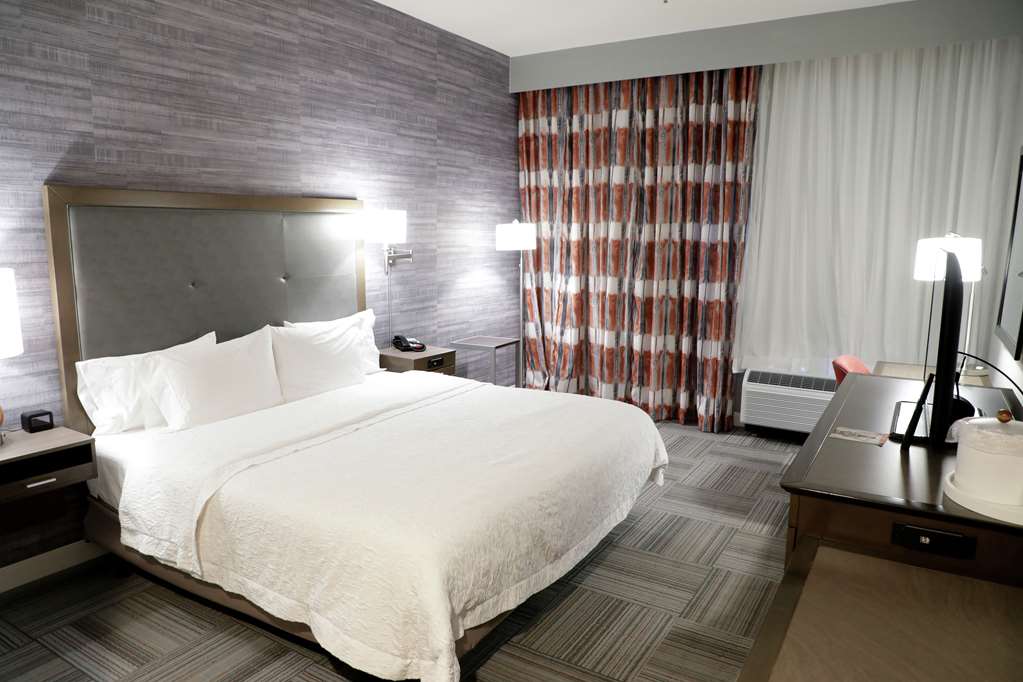 Hampton Inn Muskogee Image