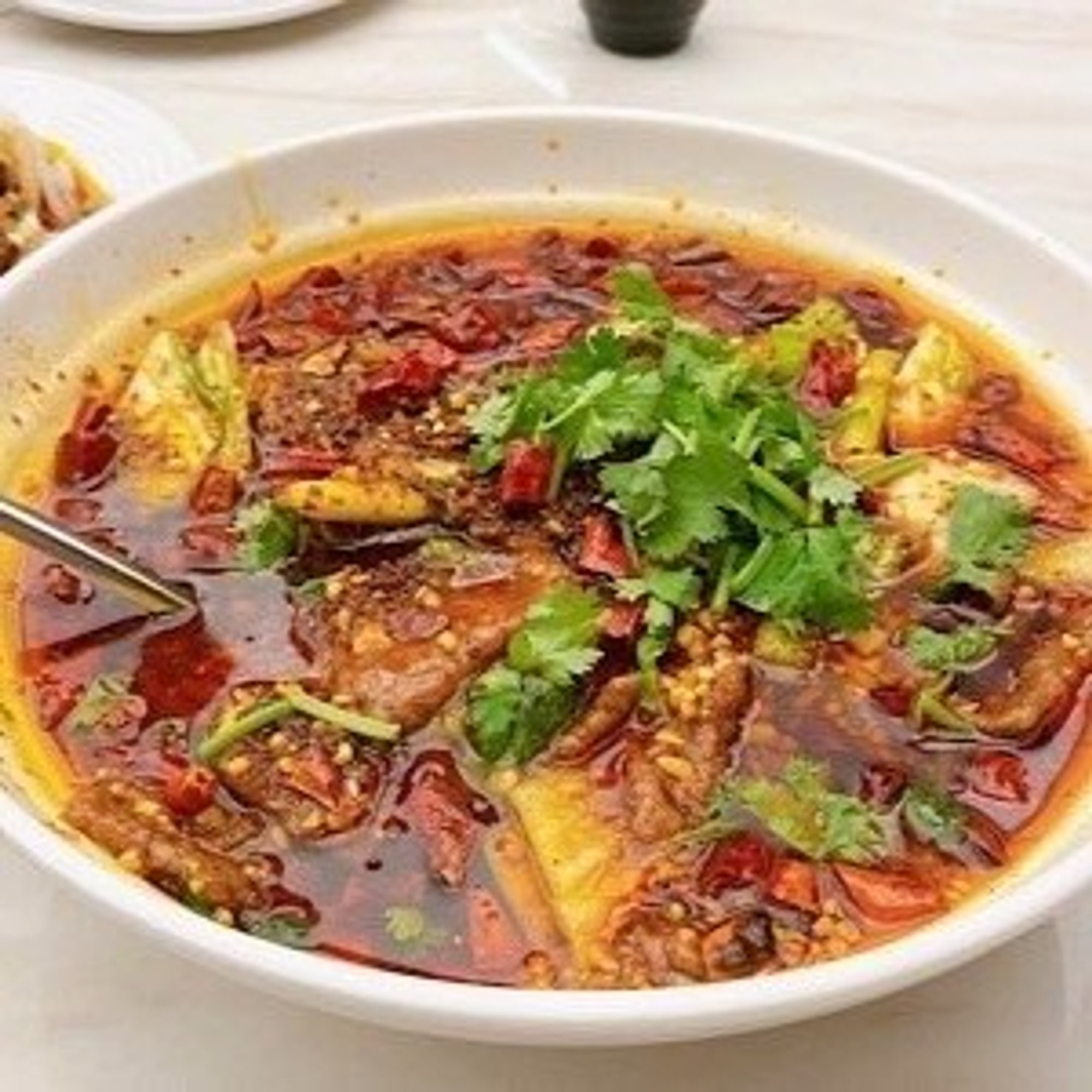 水煮牛肉 Poached Sliced Beef in Hot Oil with Napa Cabbage