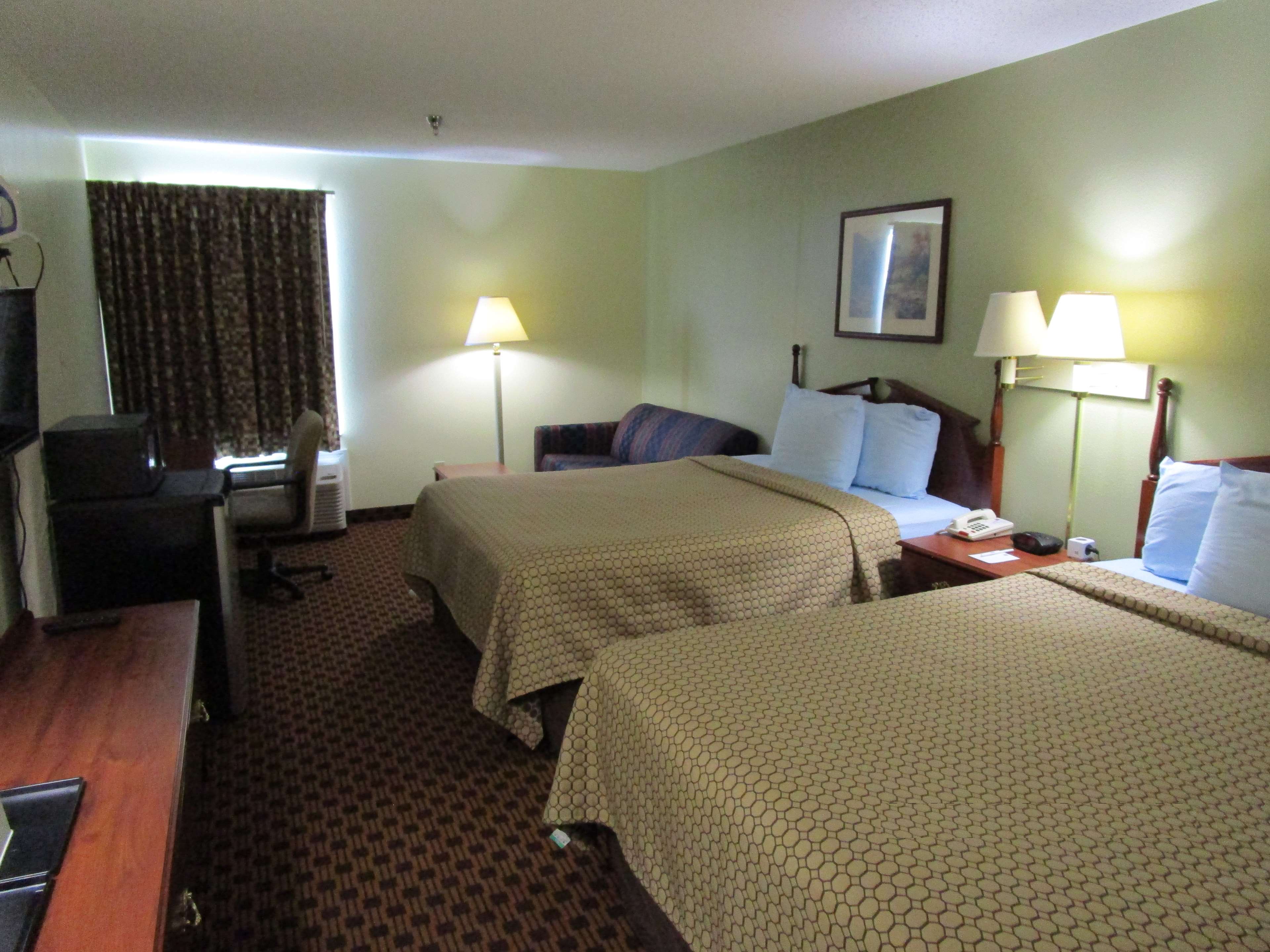 SureStay Plus Hotel by Best Western Chattanooga Photo