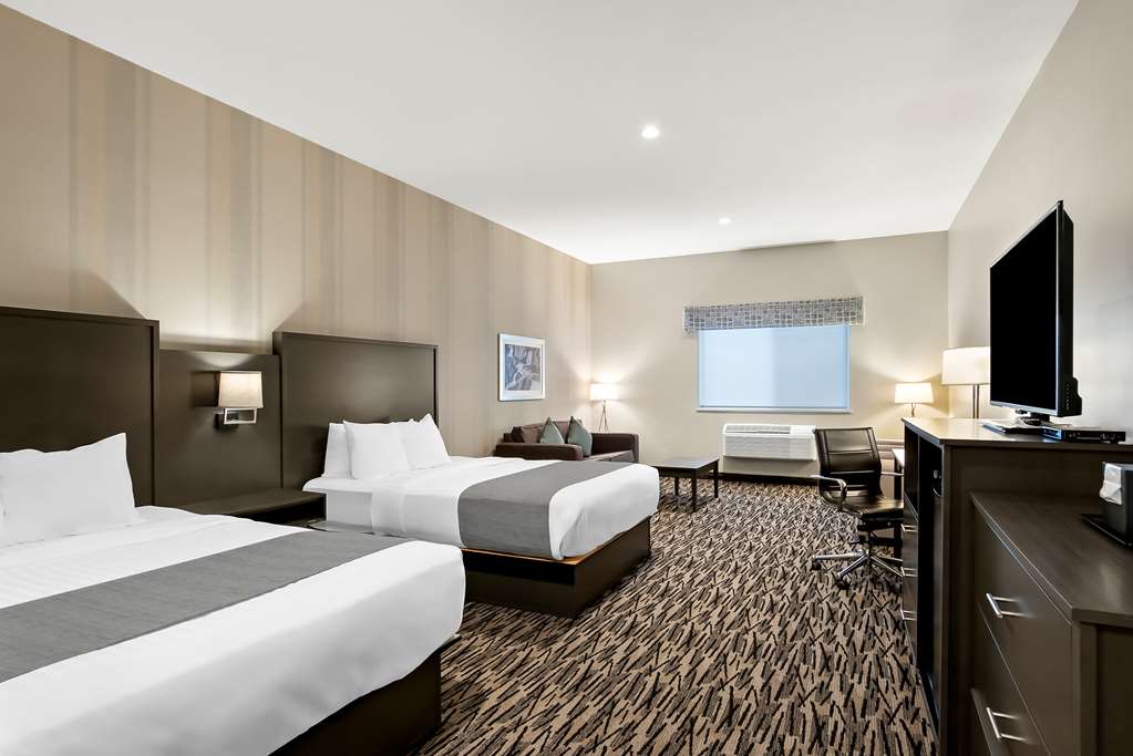 Best Western Sawtooth Inn & Suites Image