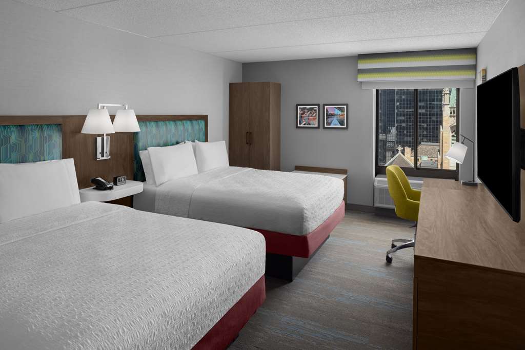 Hampton Inn Cleveland-Downtown Image