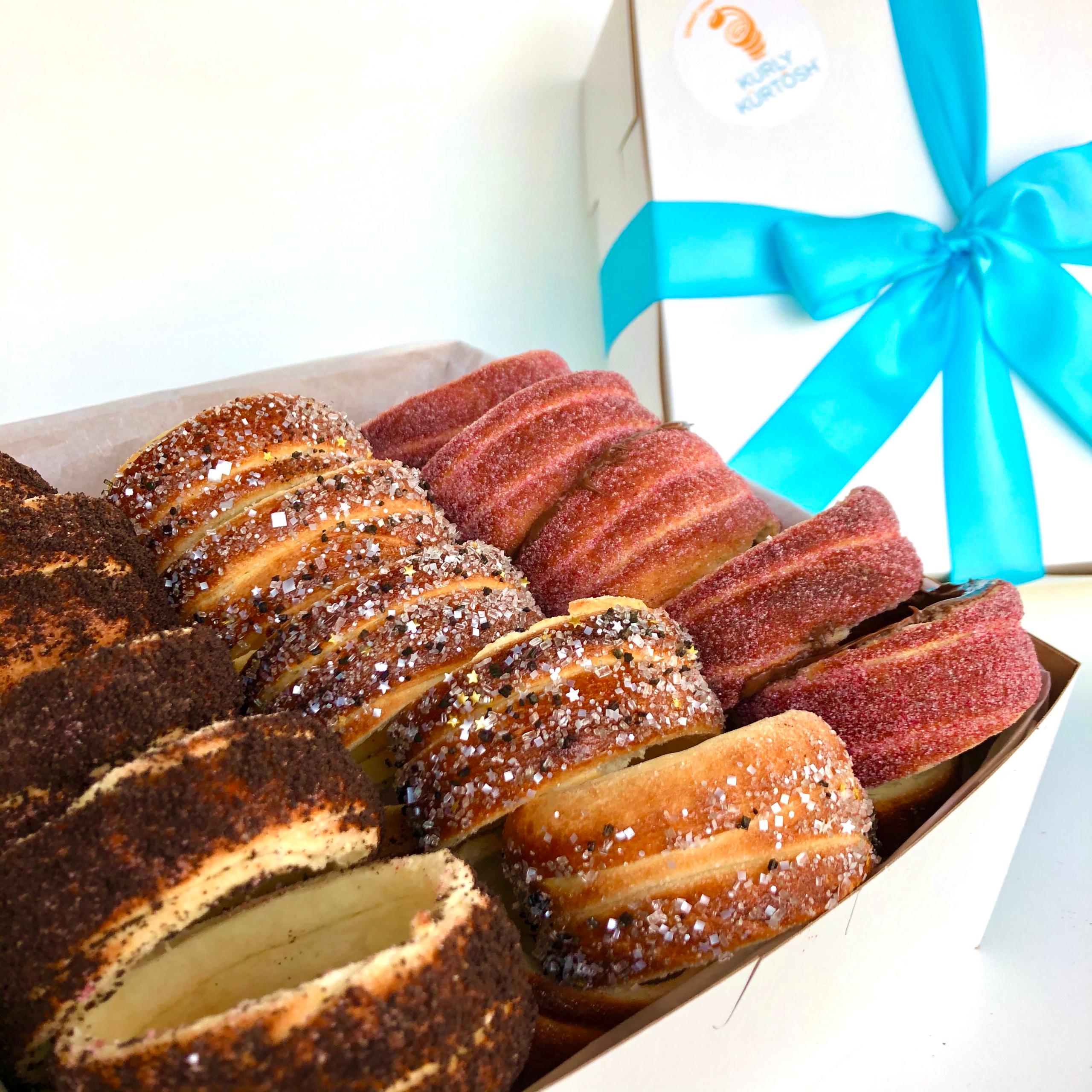 GRADUATION Box (4-5 OR 8-10 ppl)