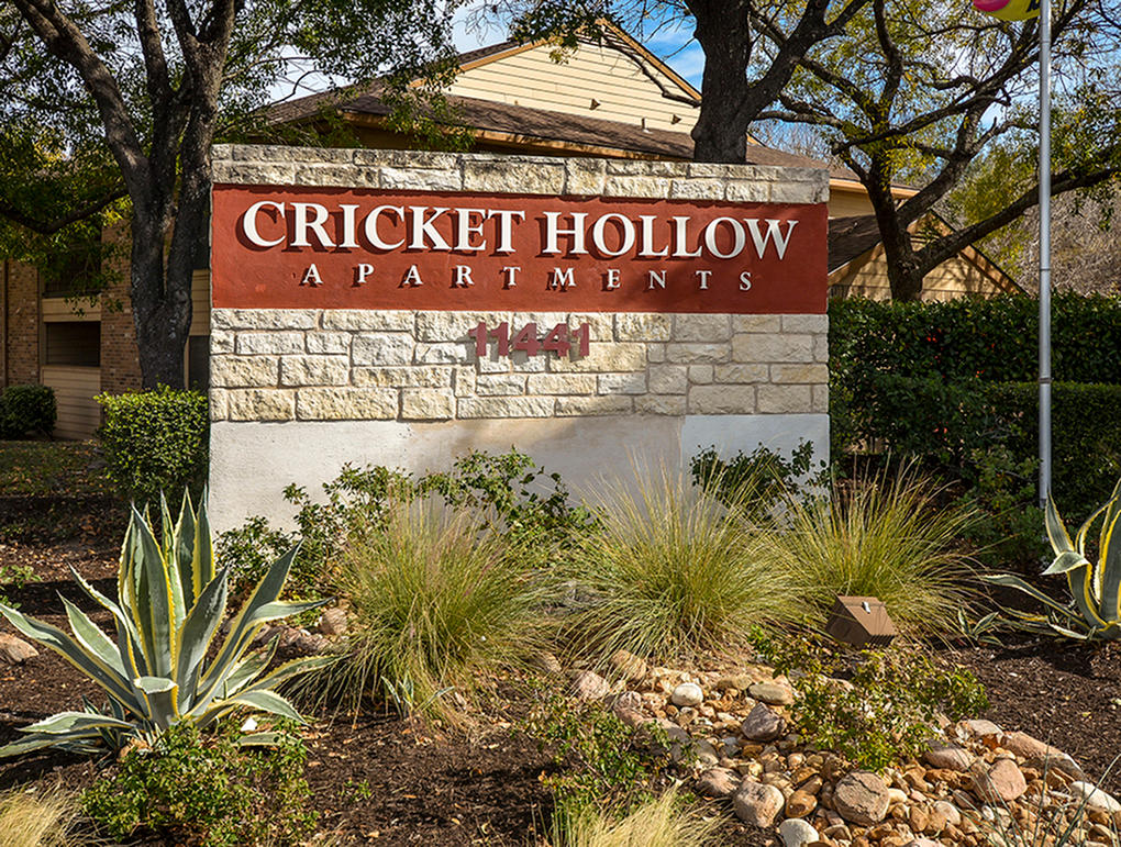 Cricket Hollow Apartments Photo