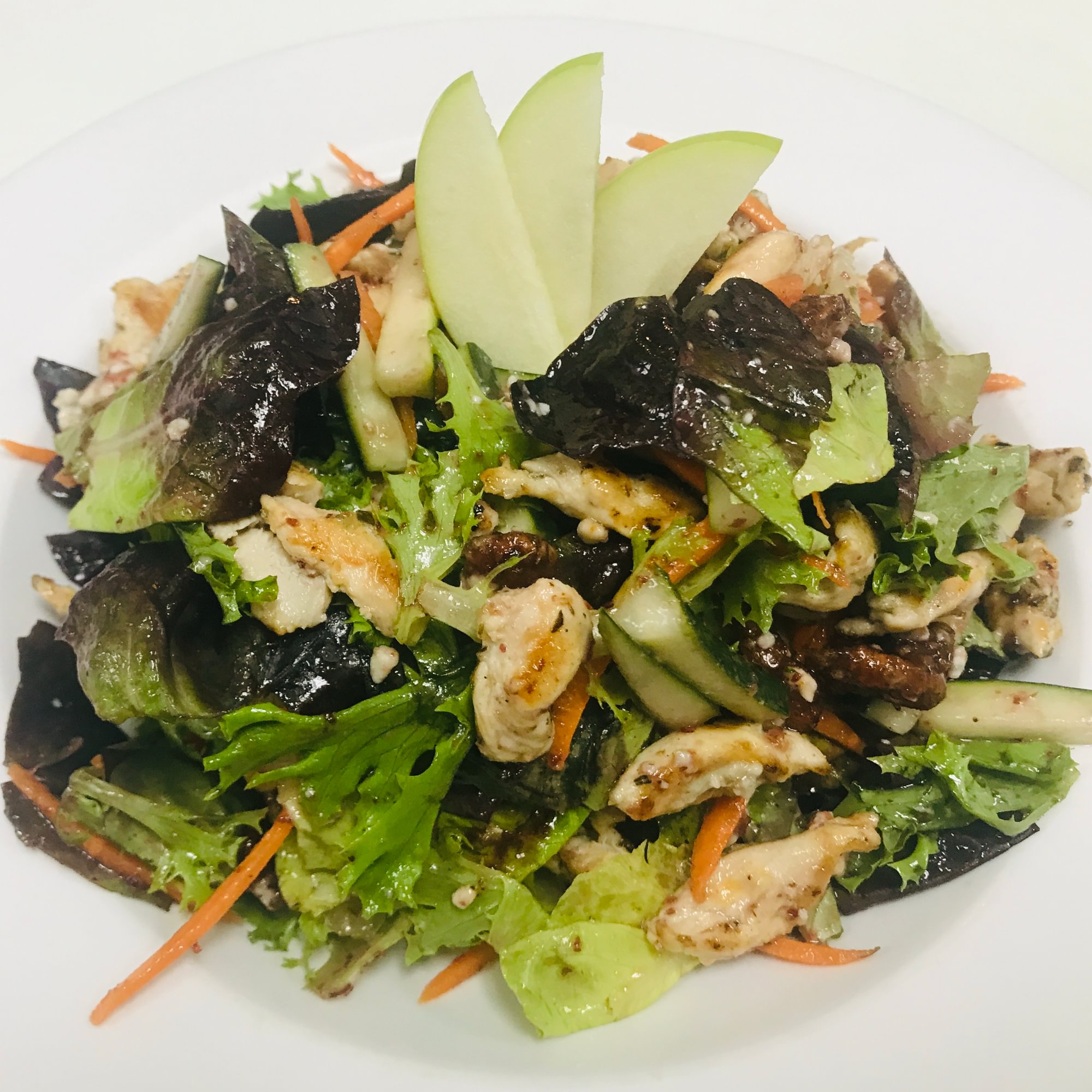 Ishys Signature Salad