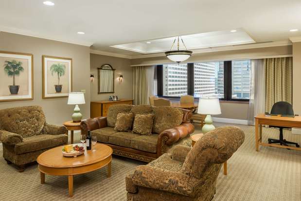 Images Hilton Indianapolis Hotel & Suites