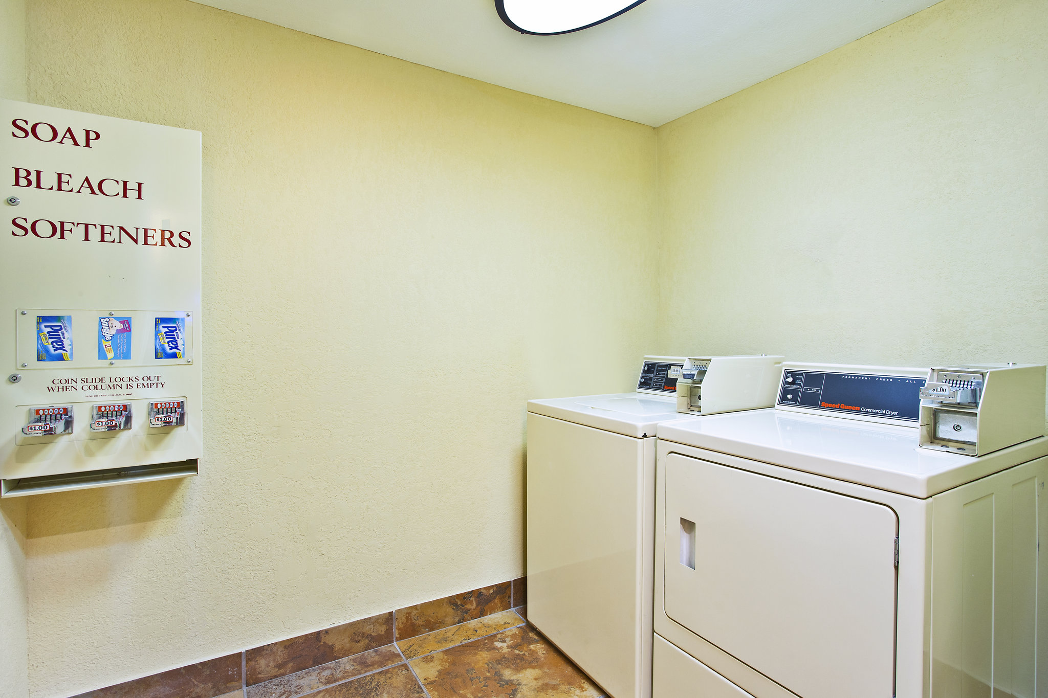Holiday Inn Express & Suites Wabash by IHG Image