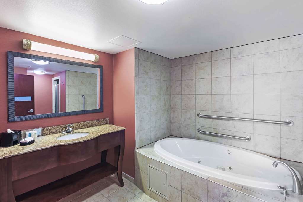 Hampton Inn & Suites Morgan City Image