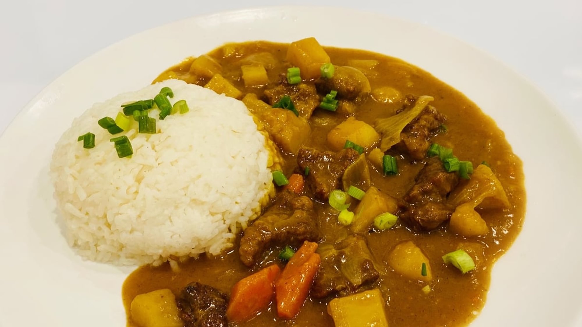 Beef curry rice bowl