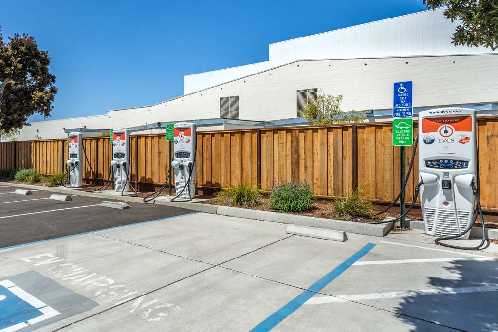 Best Western Plus Capitola By-the-Sea Inn & Suites Image