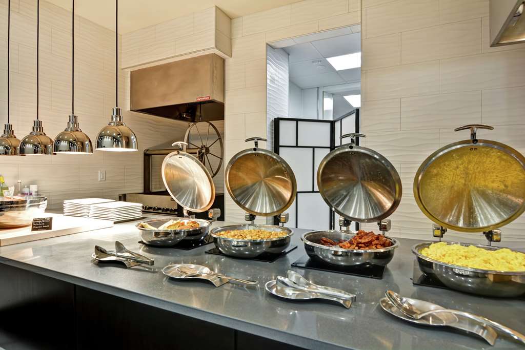 Embassy Suites by Hilton Plainfield Indianapolis Airport Image