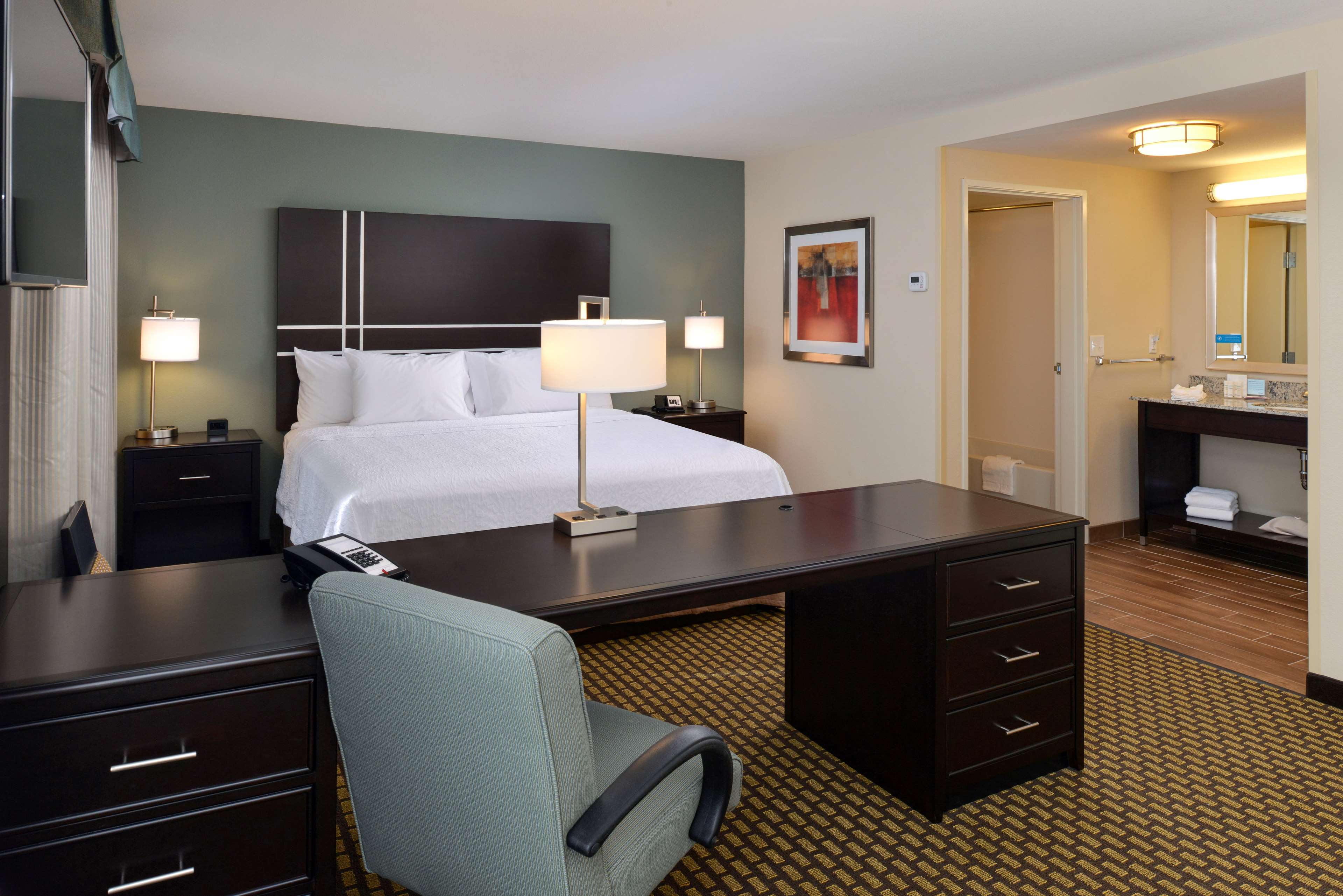 Guest room