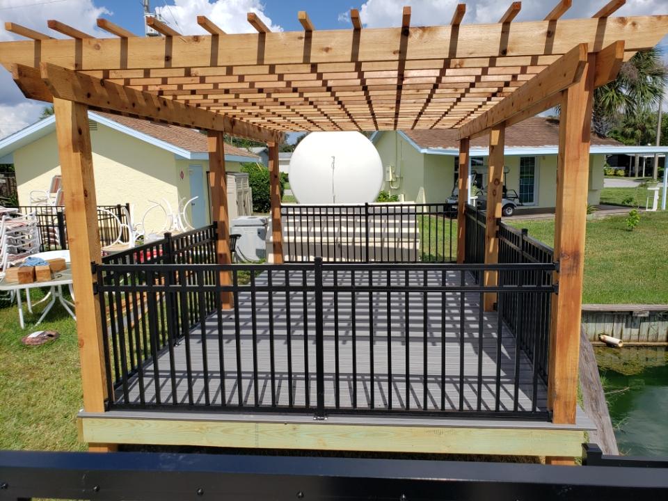 Dynamite Fence Tampa Image