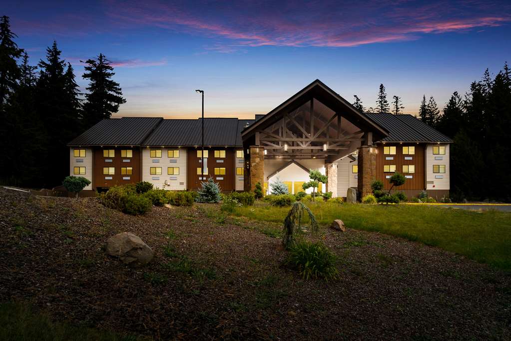Best Western Mt. Hood Inn Image