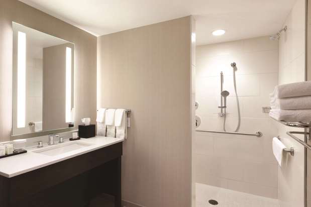 Images Embassy Suites by Hilton Oklahoma City Downtown Medical Center