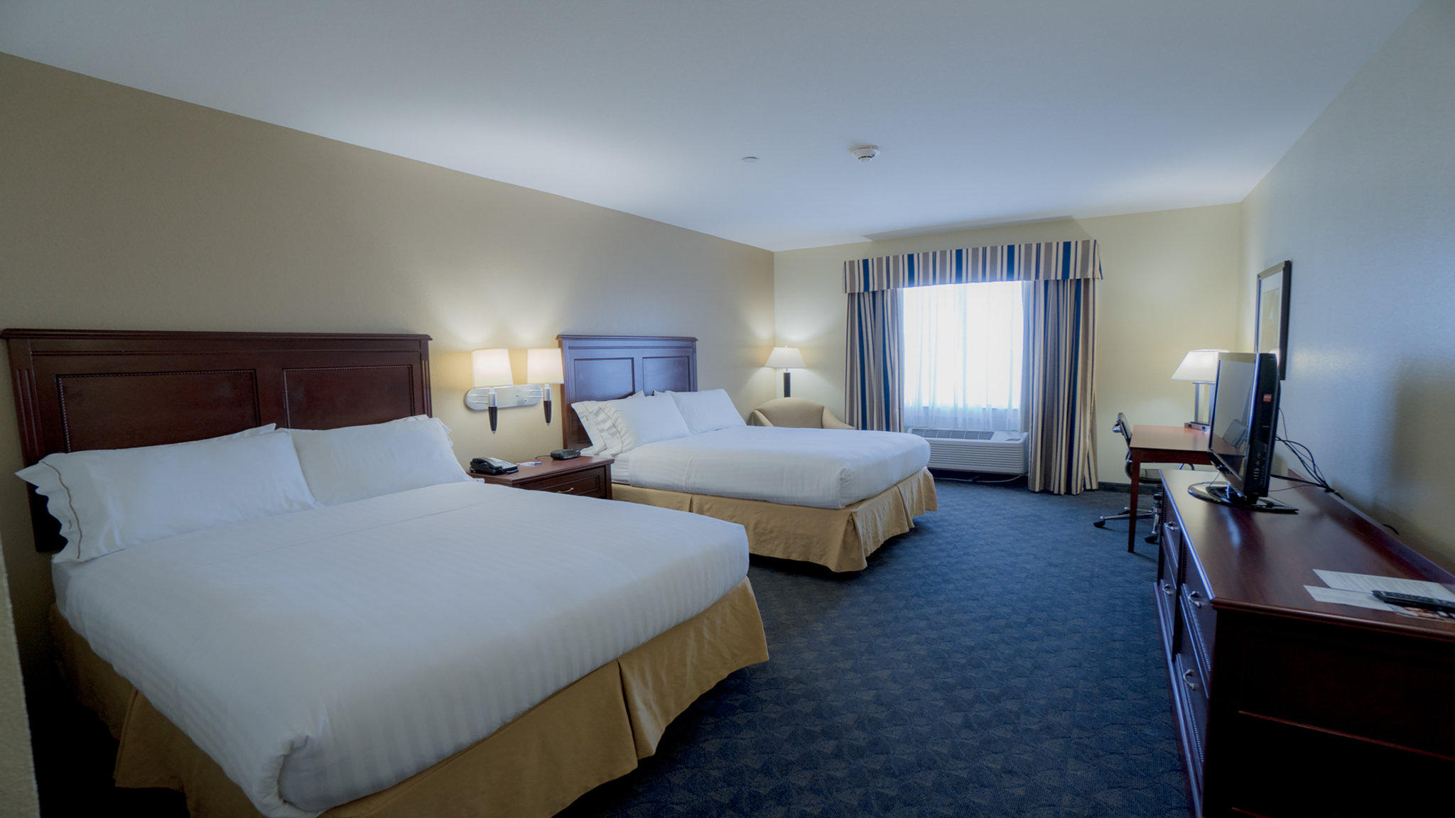 Holiday Inn Express & Suites Pampa Photo