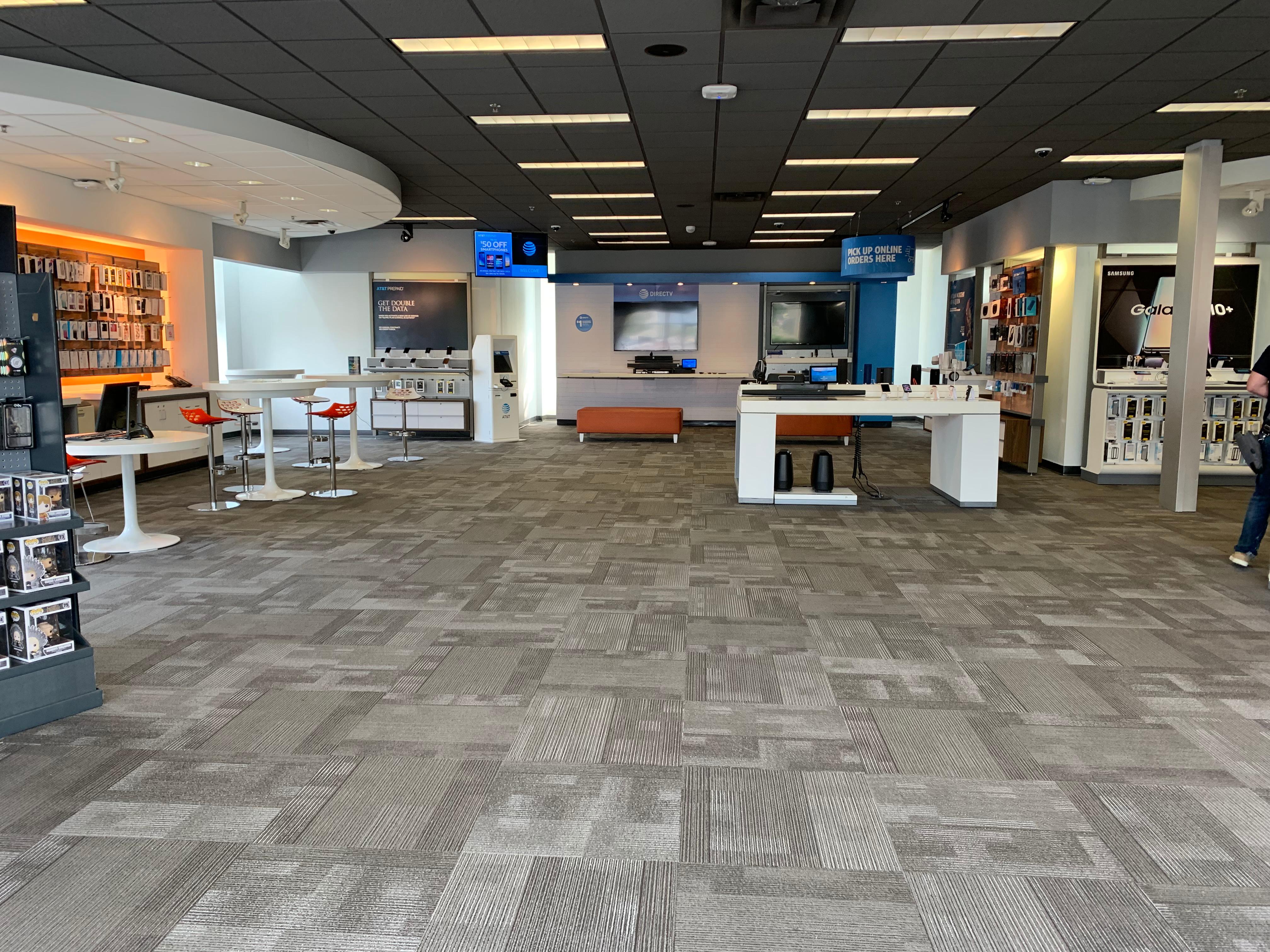 AT&T Store Photo