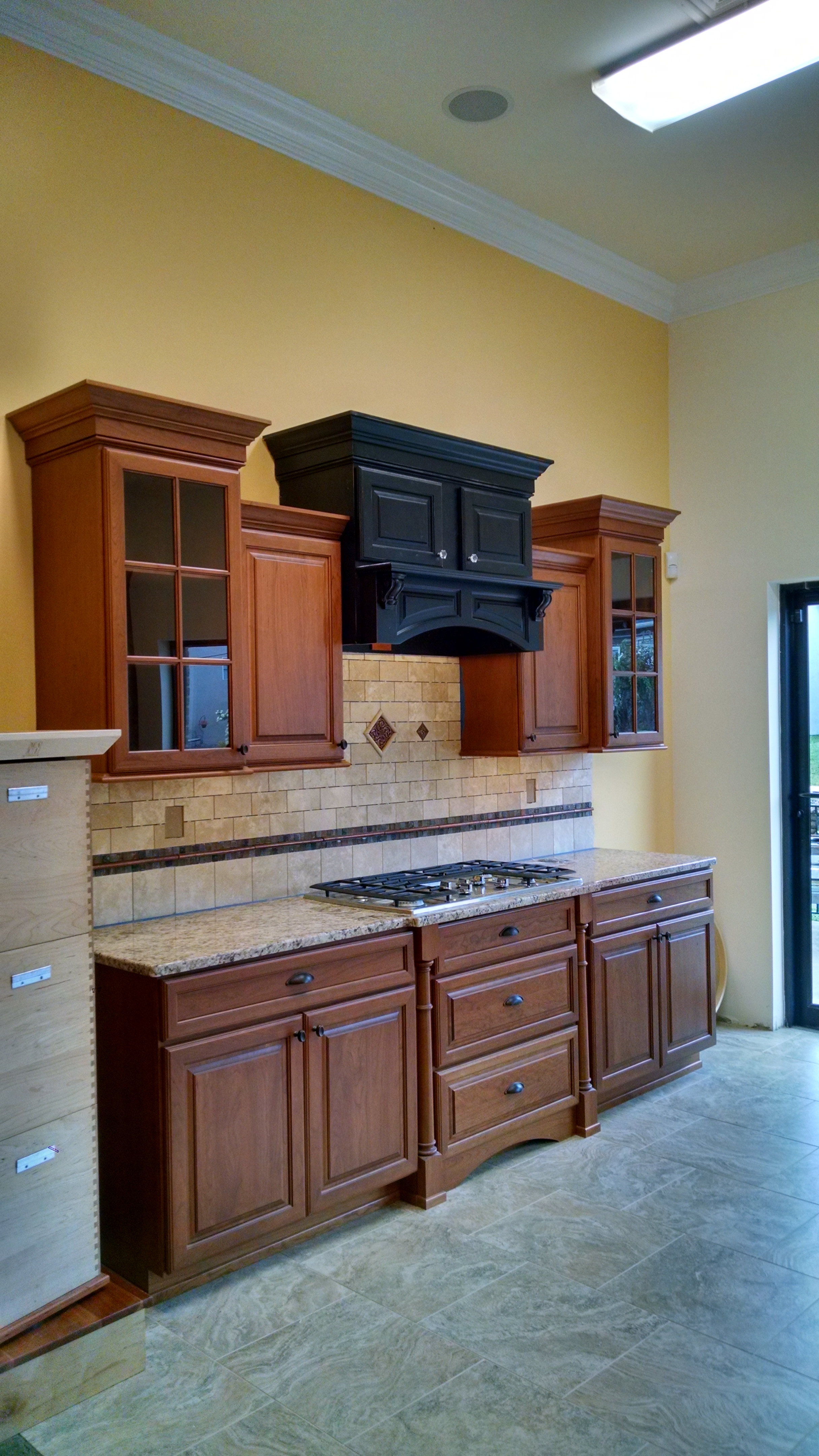 Maui Kitchens Inc. Image