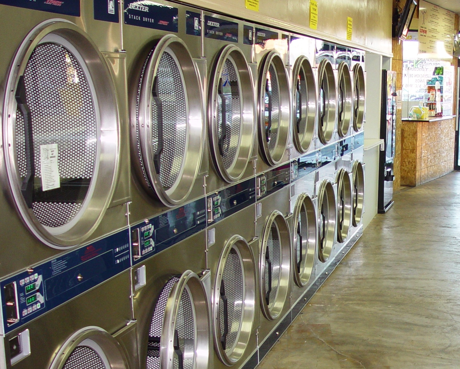 A Free Wash Laundromat & Cleaners Photo