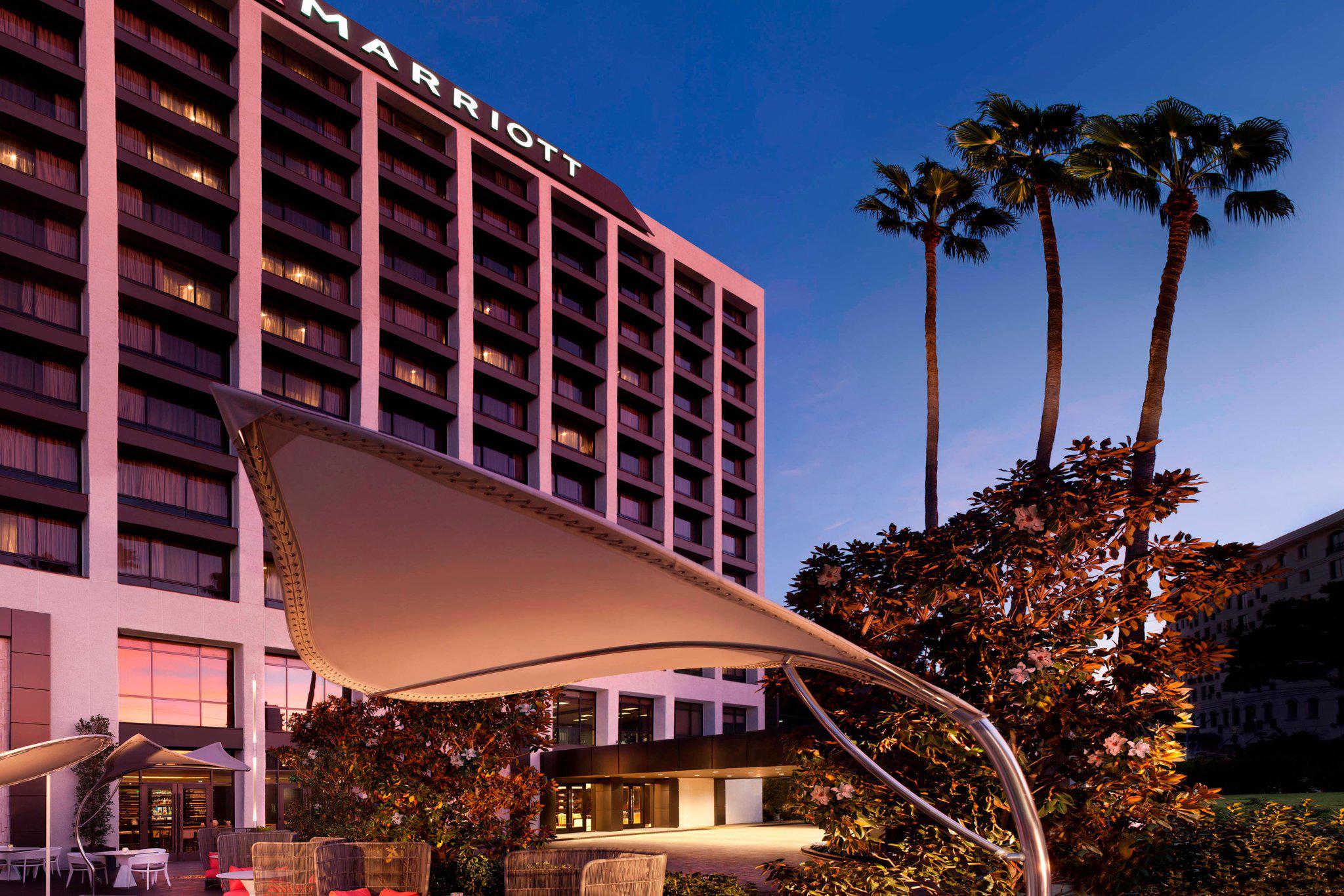 Beverly Hills Marriott Photo