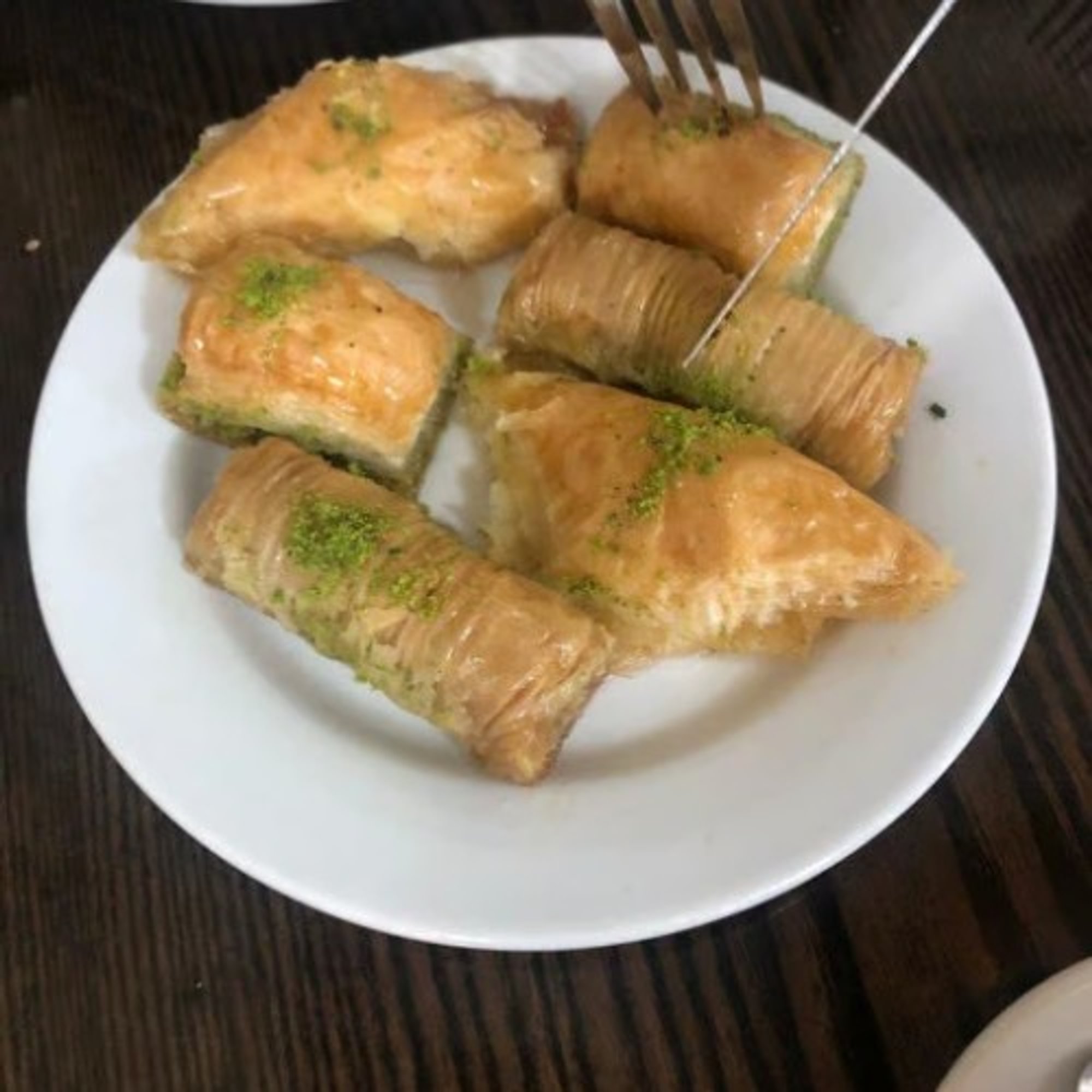 Mixed Baklava (6 Pieces)