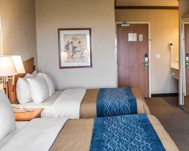 Images Comfort Inn & Suites