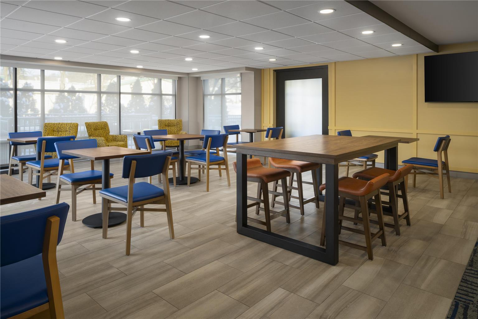 Hampton Inn York Image