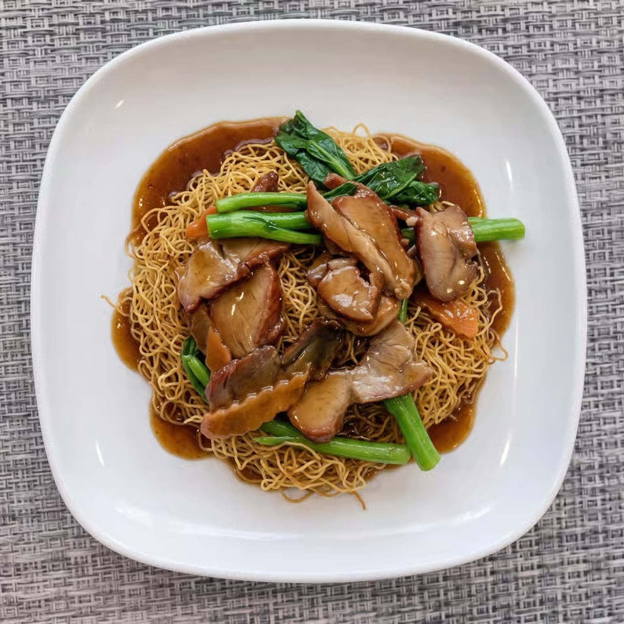 BBQ Pork Chow Mein / 叉燒炒麵