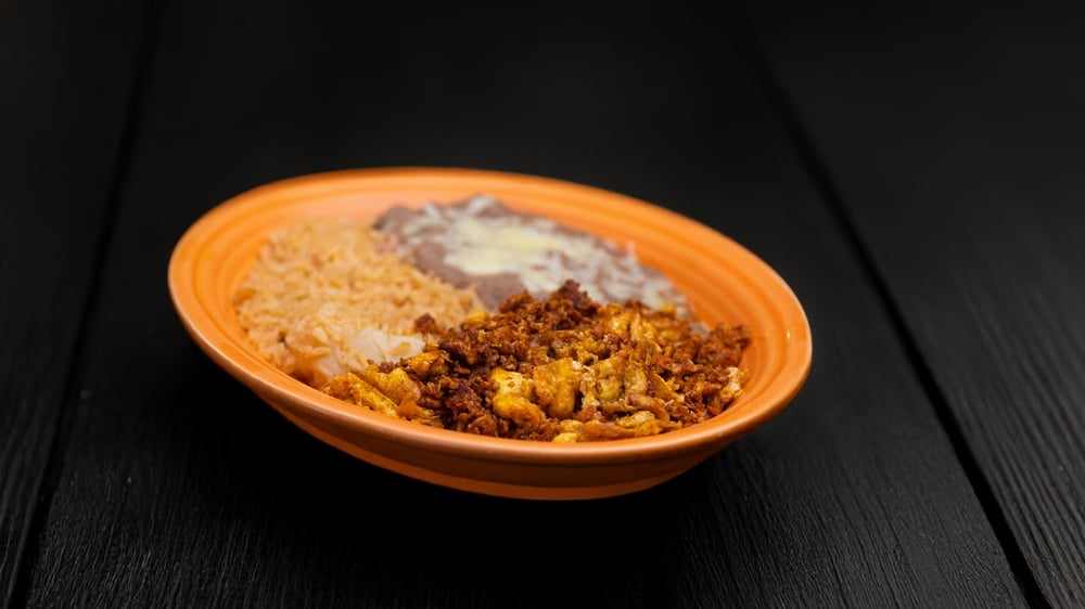 Huevos con Chorizo