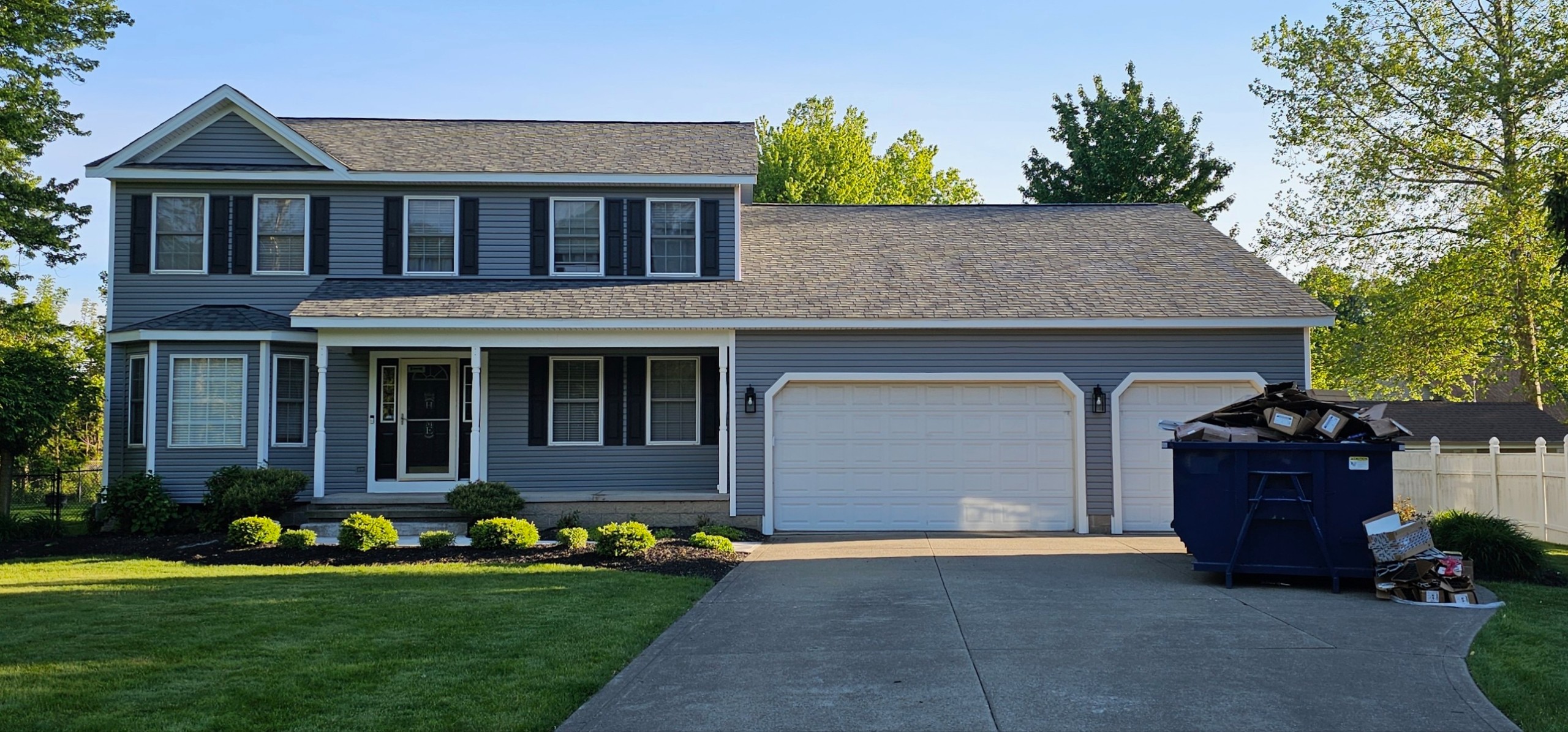 M. R. Plank Roofing Image