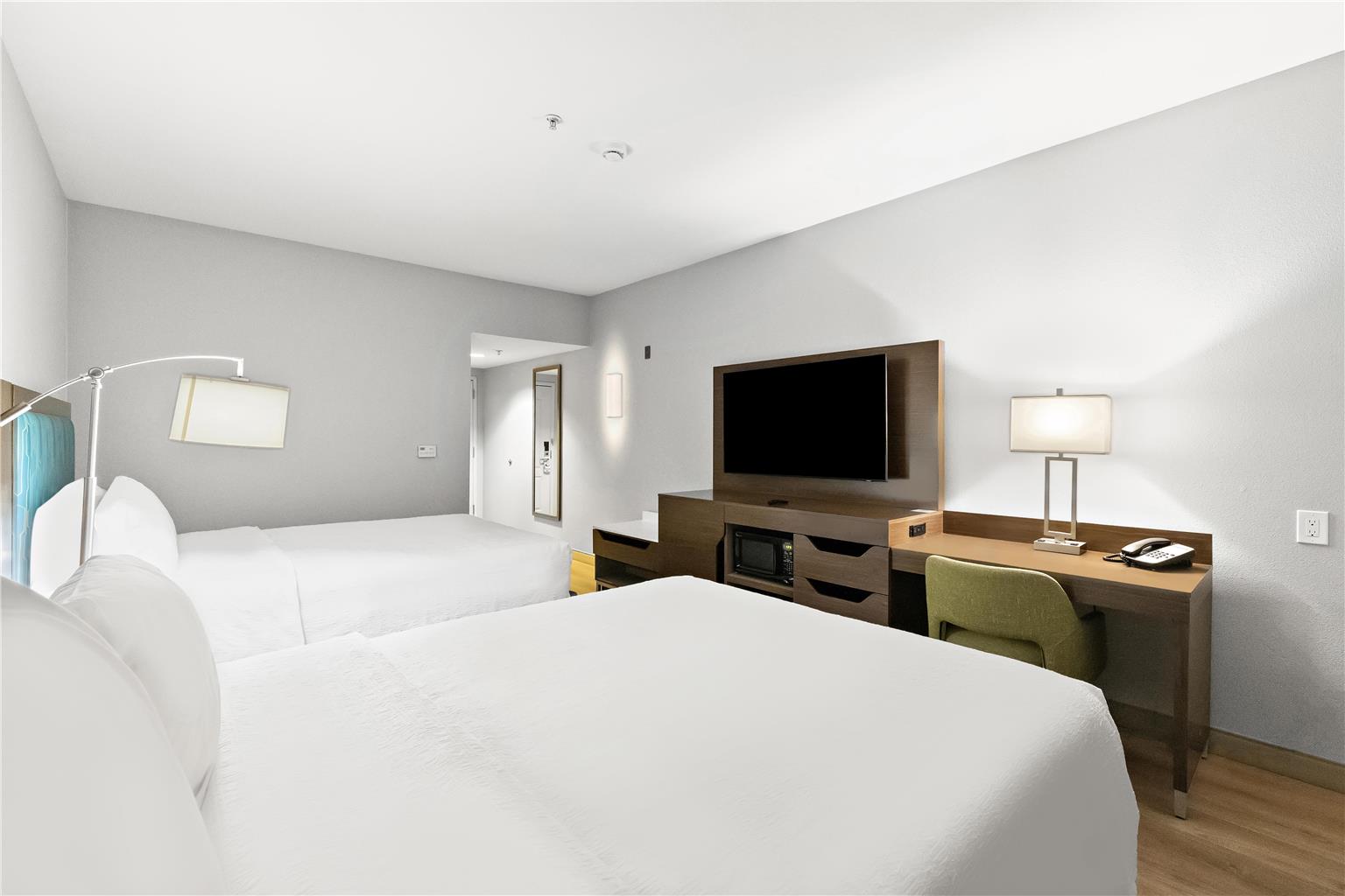 Hampton Inn & Suites Lancaster Image