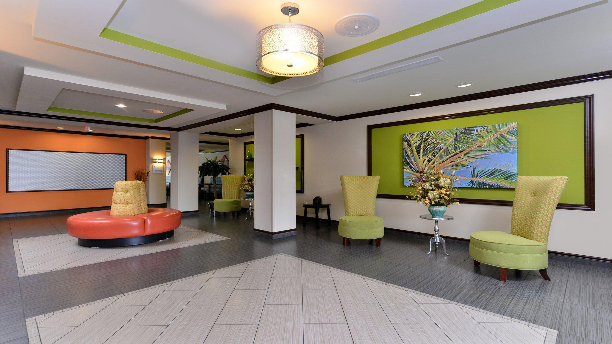 Holiday Inn Express & Suites Ft. Walton Beach - Hurlburt Area Photo