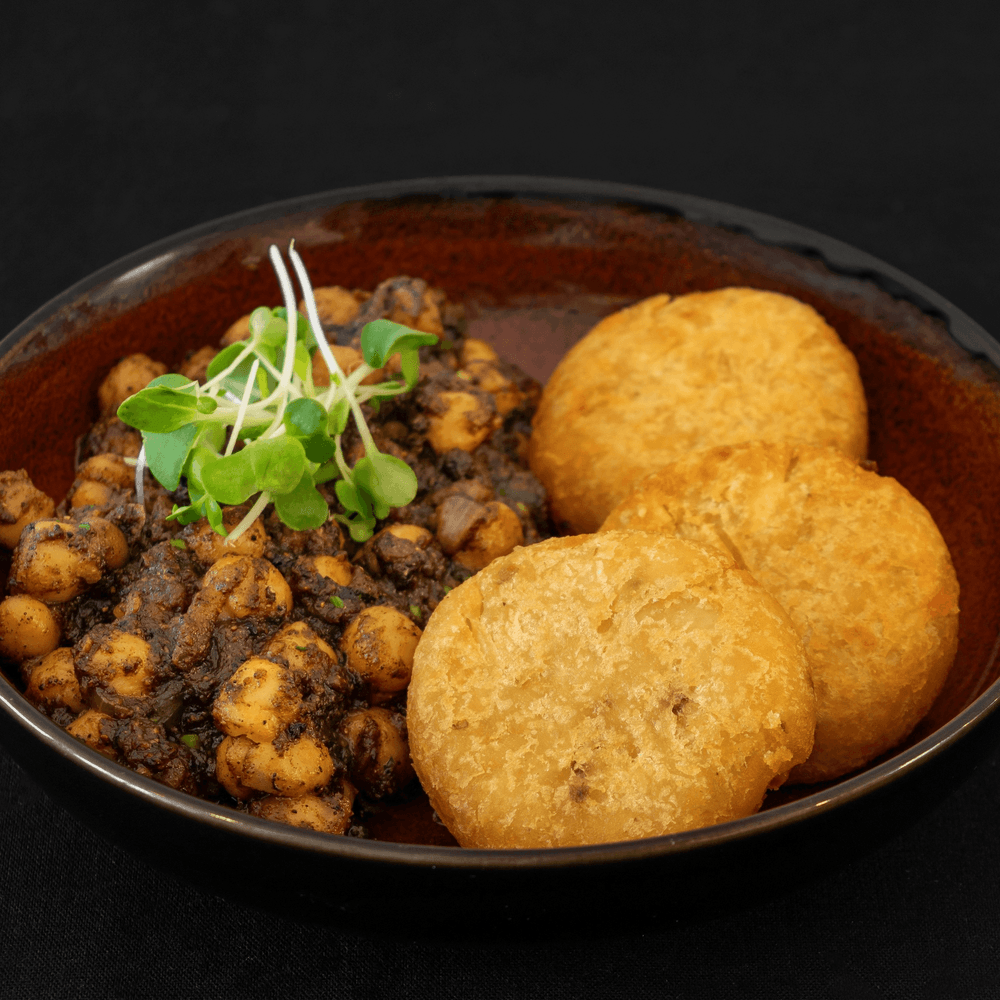 Aloo Tikki with Pindi Cholley