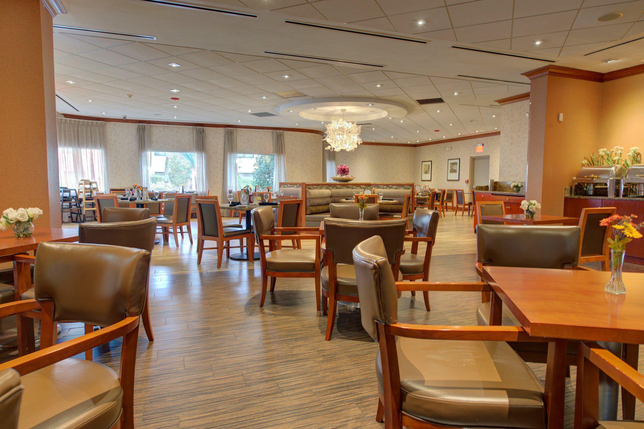 Holiday Inn Plainview-Long Island Photo