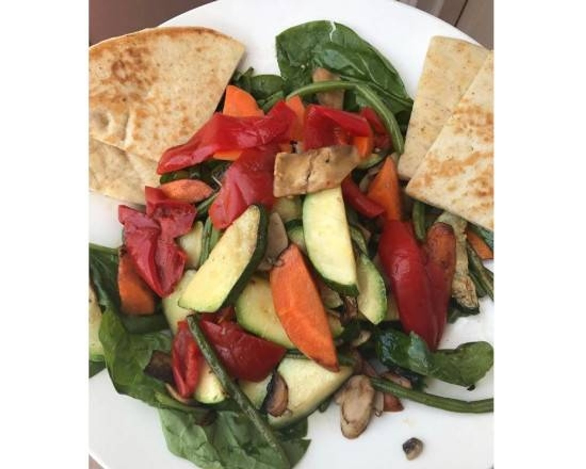 Farmers Choice Salad with Grilled Chicken