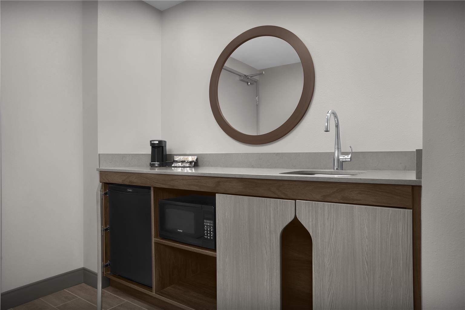 Hampton Inn & Suites by Hilton Wheat Ridge Denver West Image